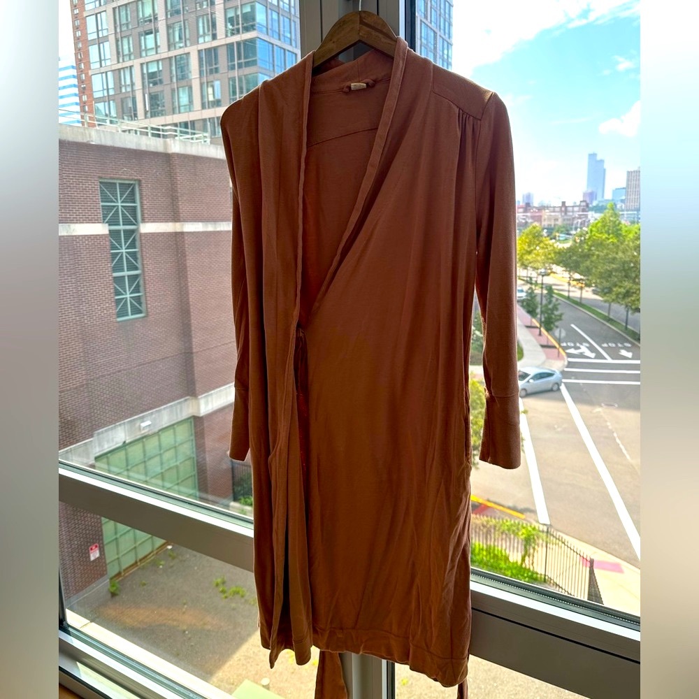 Goumi women’s Robe
